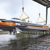 Спуск на воду второго пассажирского судна нового поколения «Метеор 120Р»